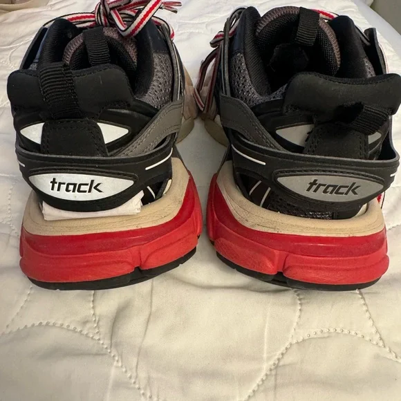 Balenciaga Black and Gray Sneakers with Red and White Laces - Picture 4 of 8